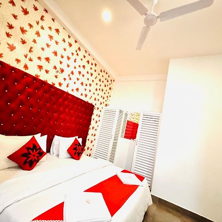 Katunayaka Airport Transit Kings Hotel מראה חיצוני תמונה