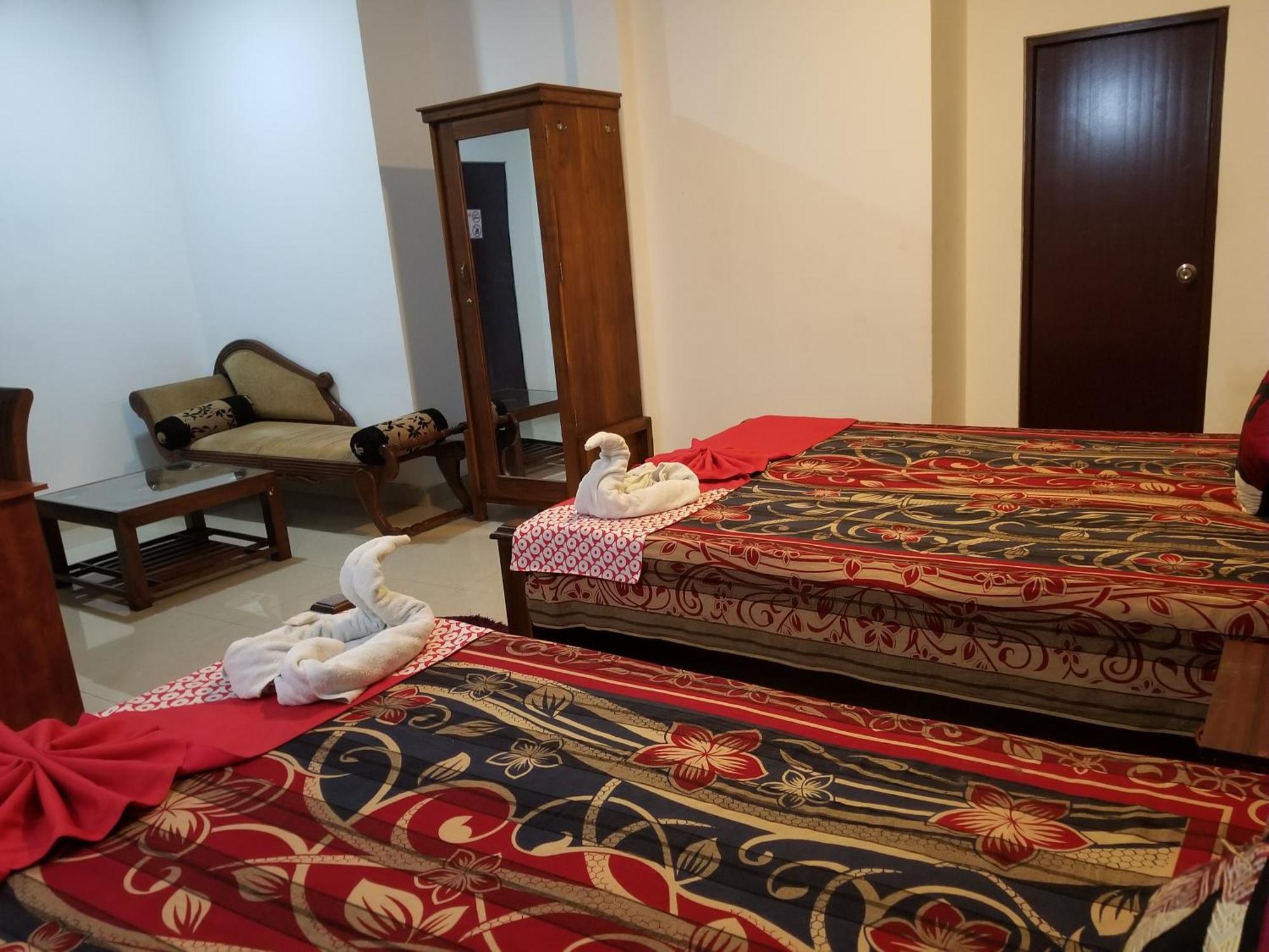 Katunayaka Airport Transit Kings Hotel מראה חיצוני תמונה