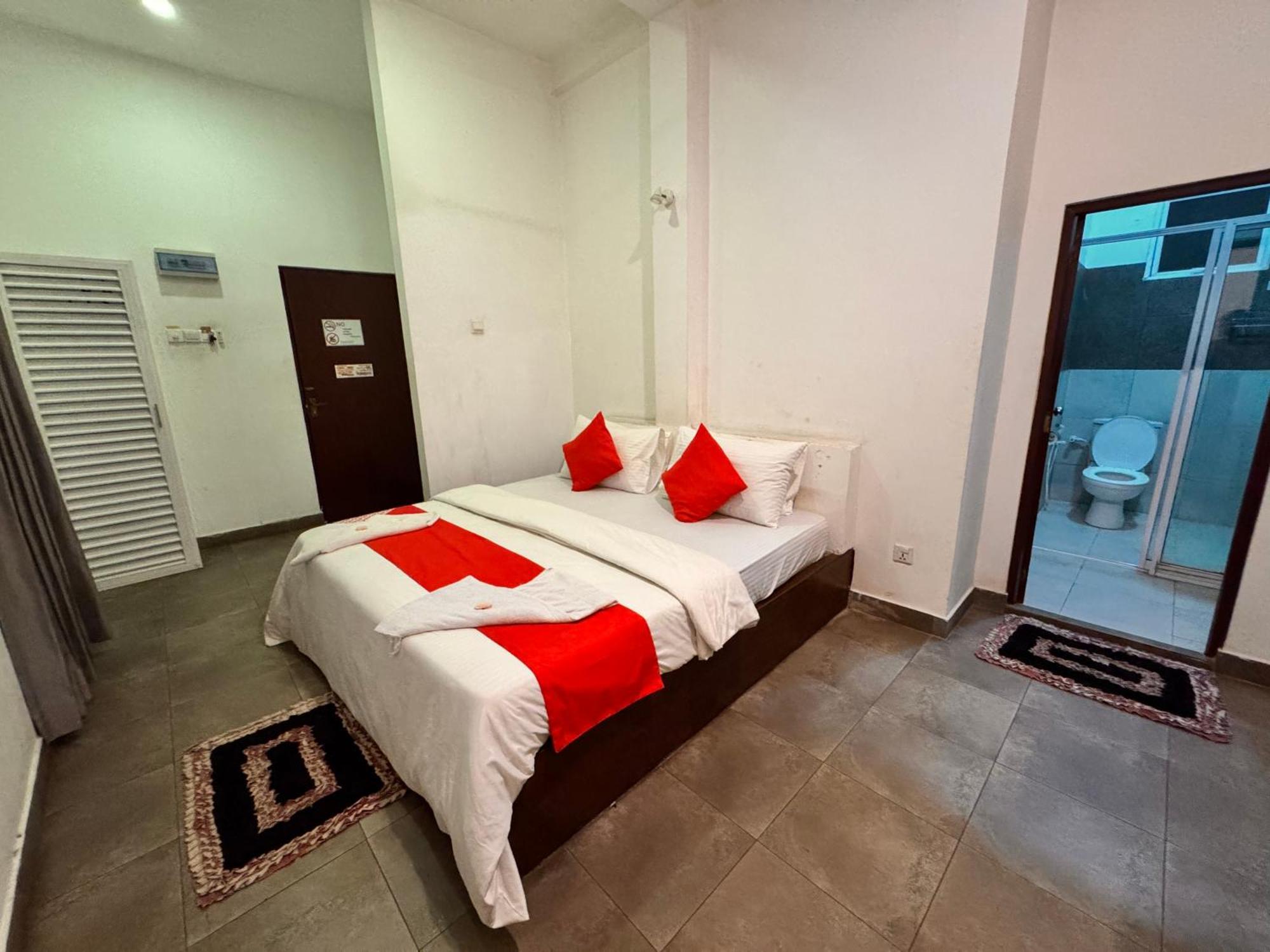 Katunayaka Airport Transit Kings Hotel מראה חיצוני תמונה