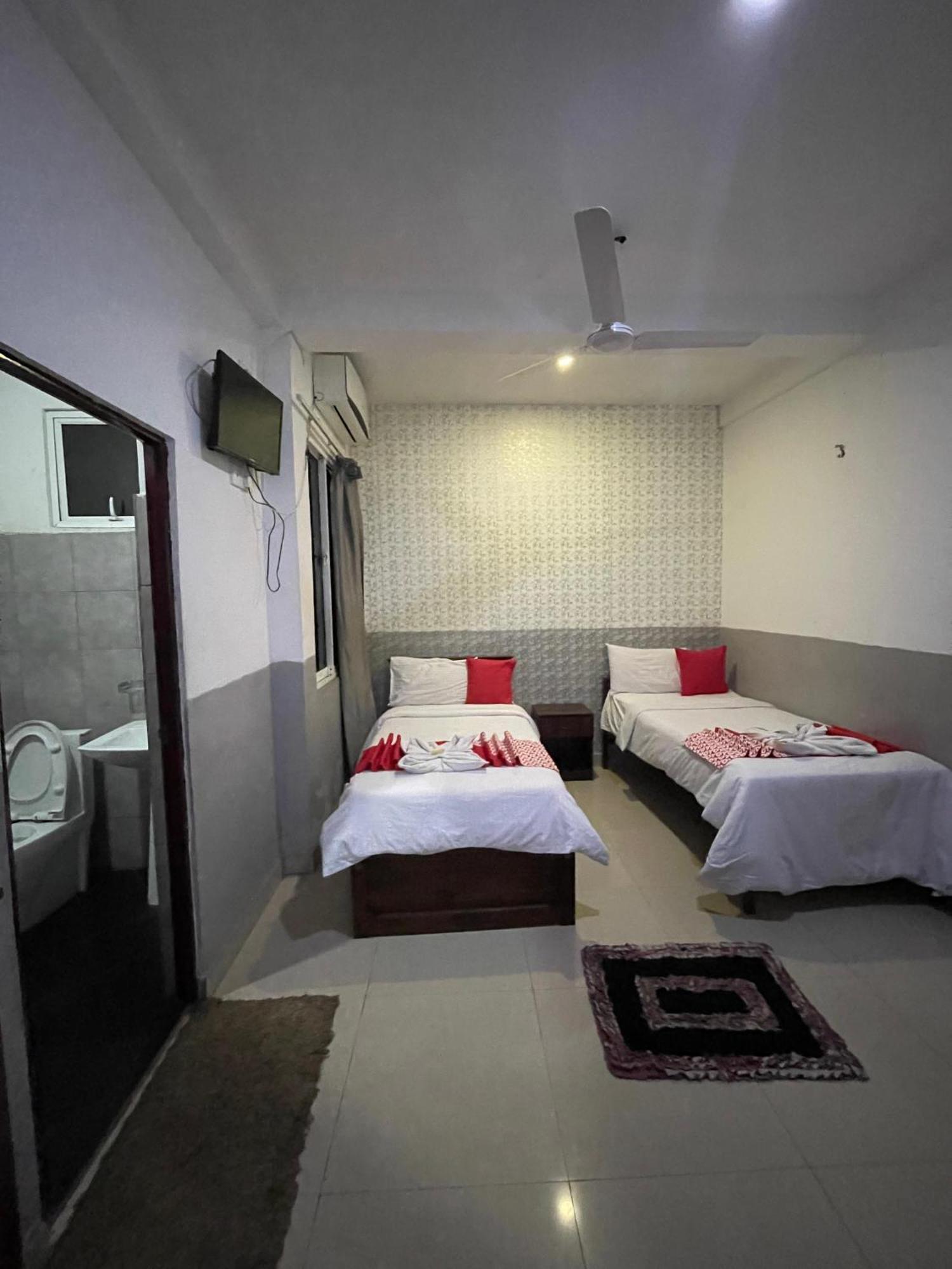 Katunayaka Airport Transit Kings Hotel מראה חיצוני תמונה